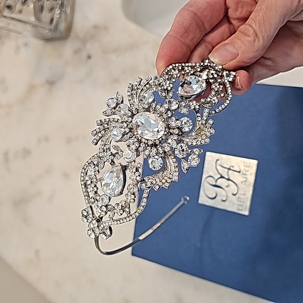 BEL AIRE BRIDAL CRYSTAL SIDE TIARA NWOT